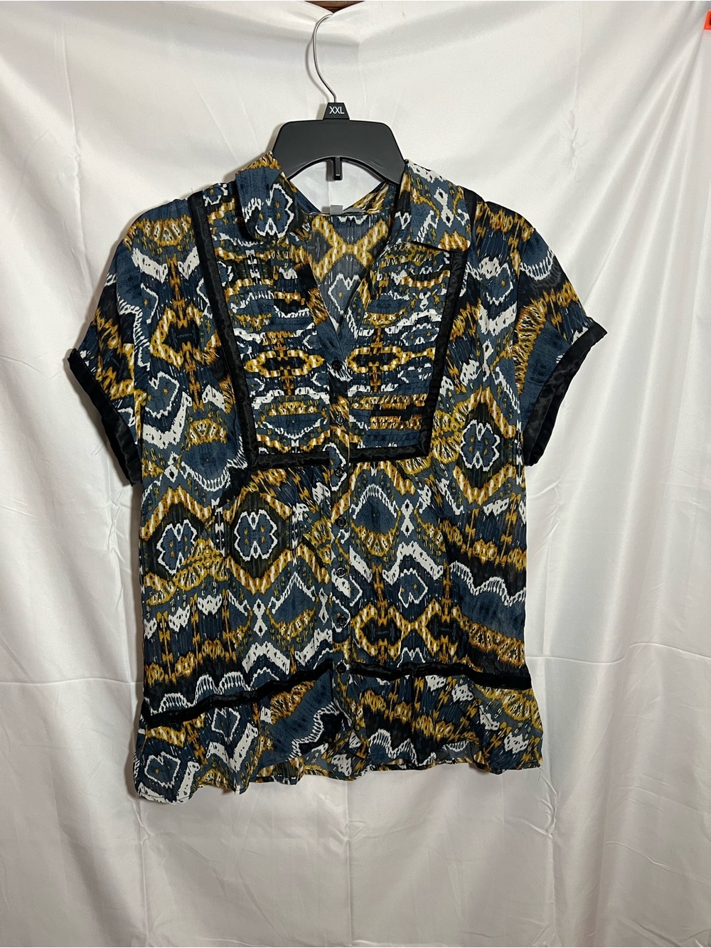 Size Large NY Collection Navy, Mustard & White Short Sleeve Top